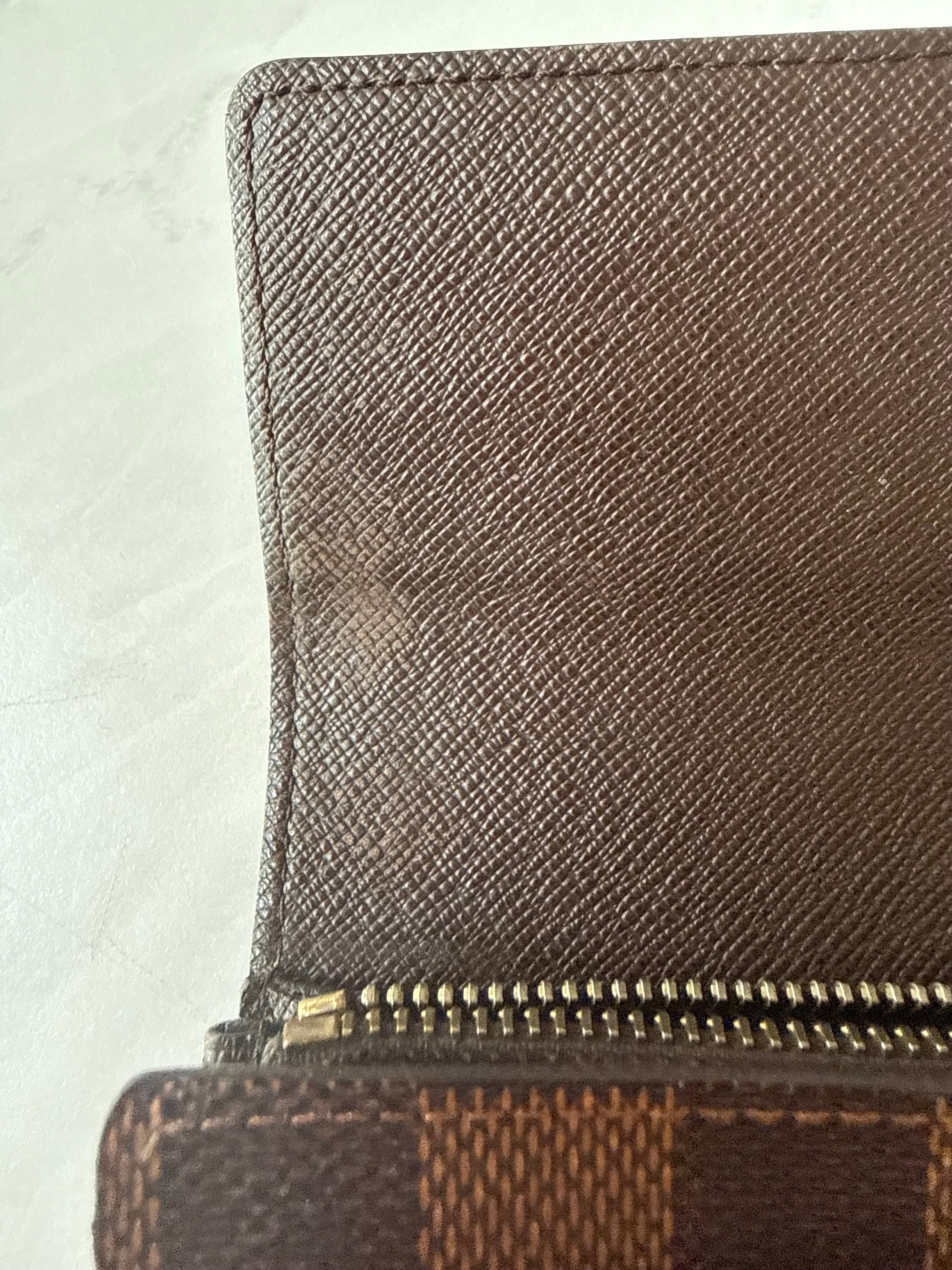 Louis Vuitton Ebene Sarah Wallet