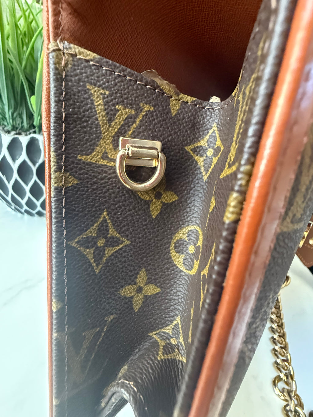Preloved Louis Vuitton Dame Clutch GM w/ added strap