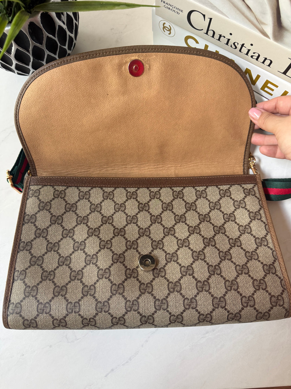 Gucci GG Monogram Supreme Ophidia Clutch