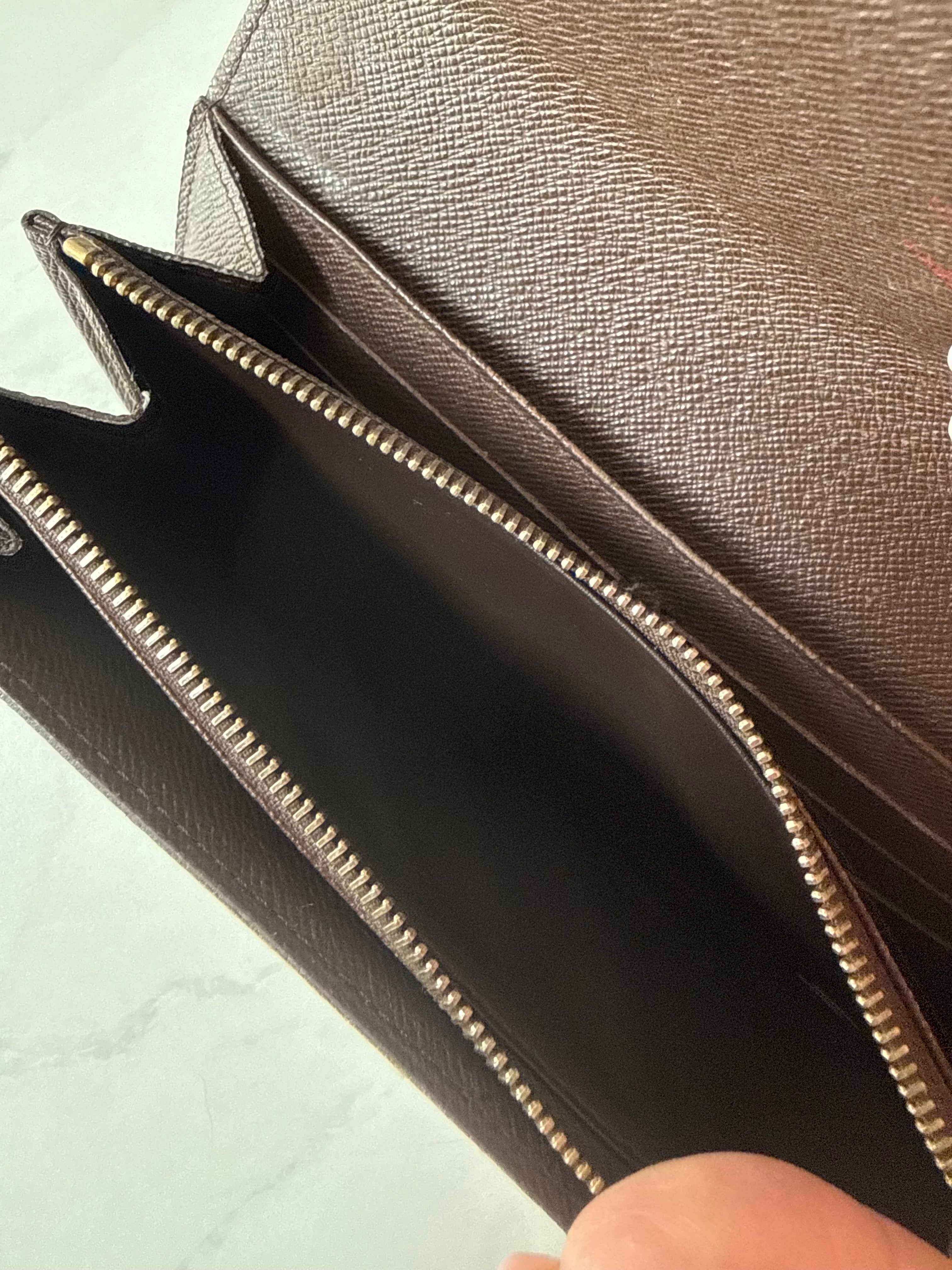 Louis Vuitton Ebene Sarah Wallet