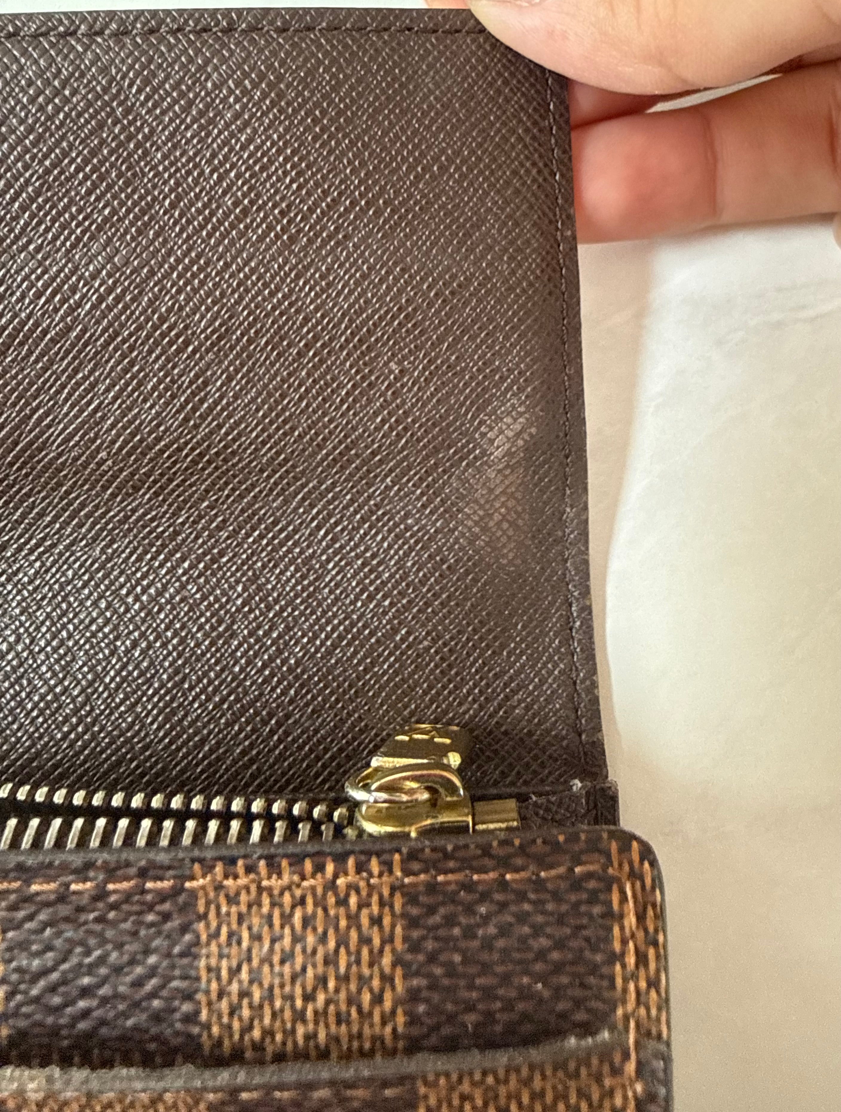 Louis Vuitton Ebene Sarah Wallet