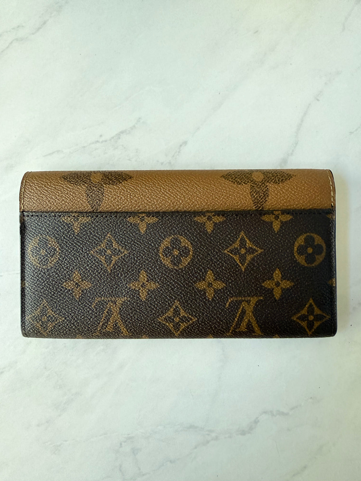 Preloved Louis Vuitton Reverse Sarah Wallet w/ Chain