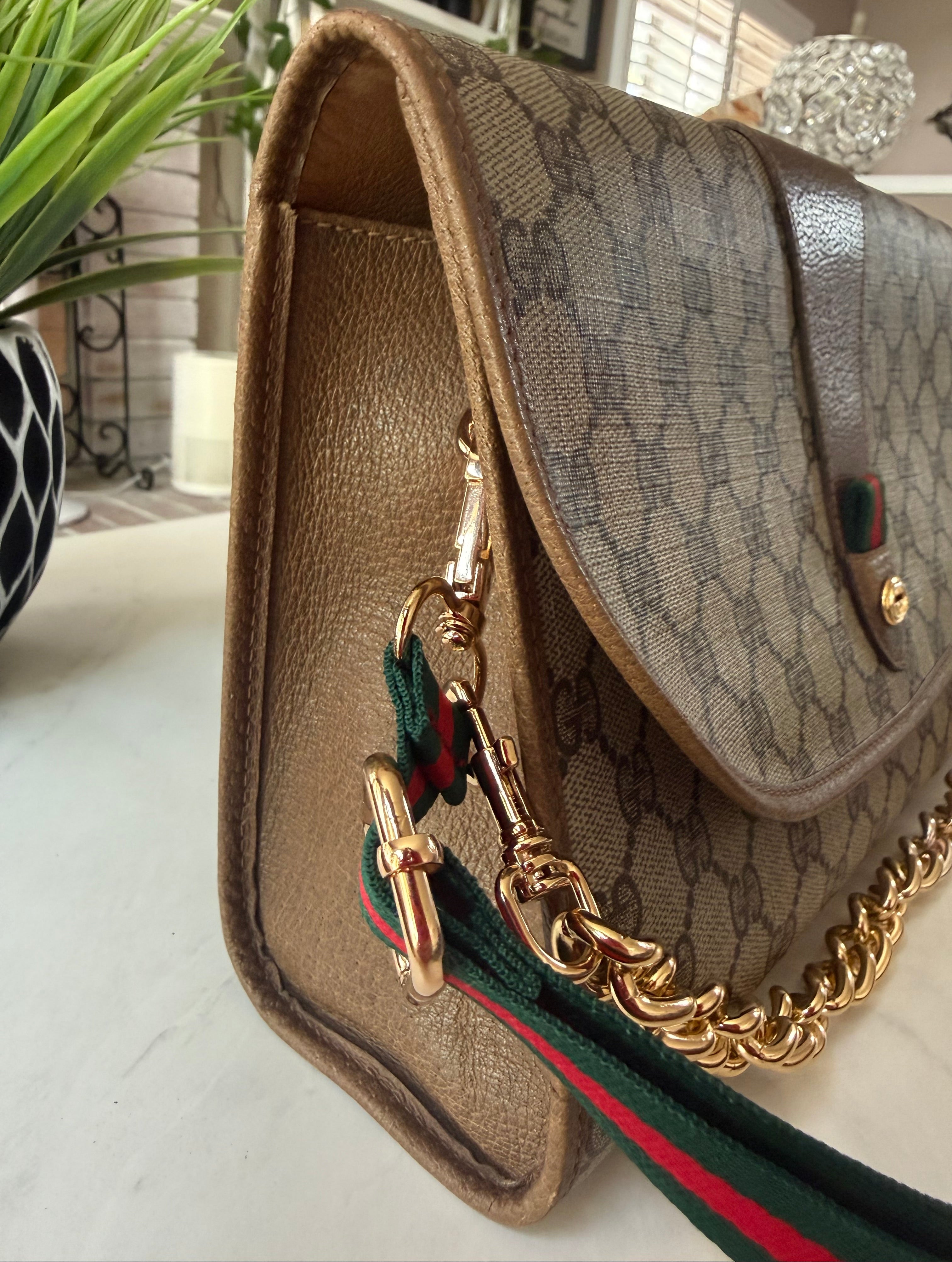 Gucci GG Monogram Supreme Ophidia Clutch