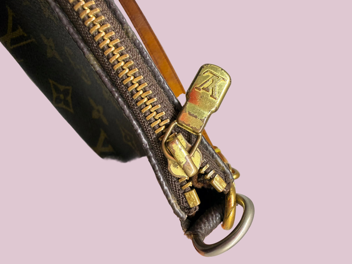 Preloved Louis Vuitton Monogram Pochette