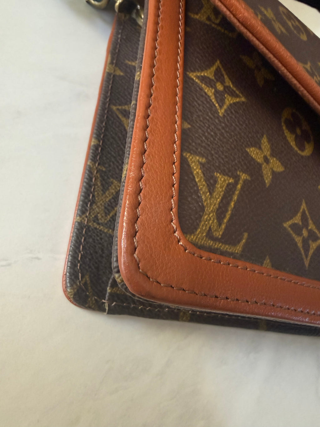 Preloved Louis Vuitton Dame Clutch GM w/ added strap