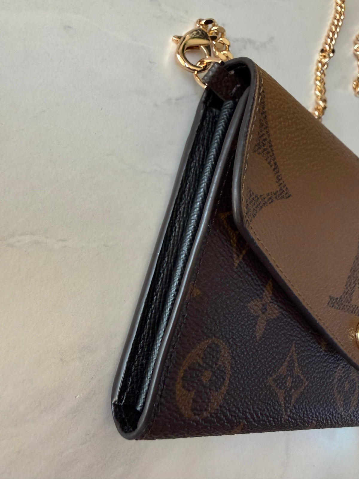 Preloved Louis Vuitton Reverse Sarah Wallet w/ Chain