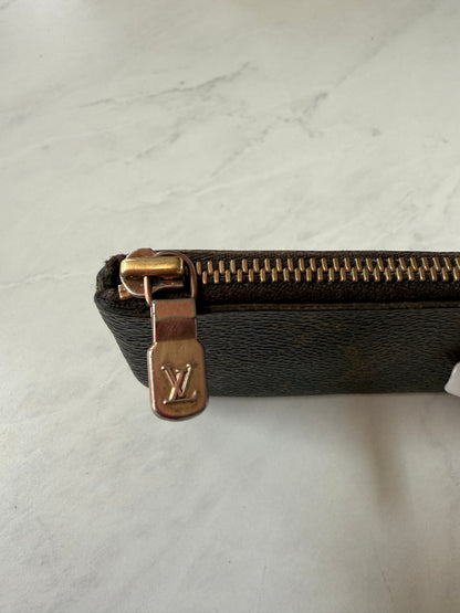 Preloved Louis Vuitton Monogram Cles Key Pouch