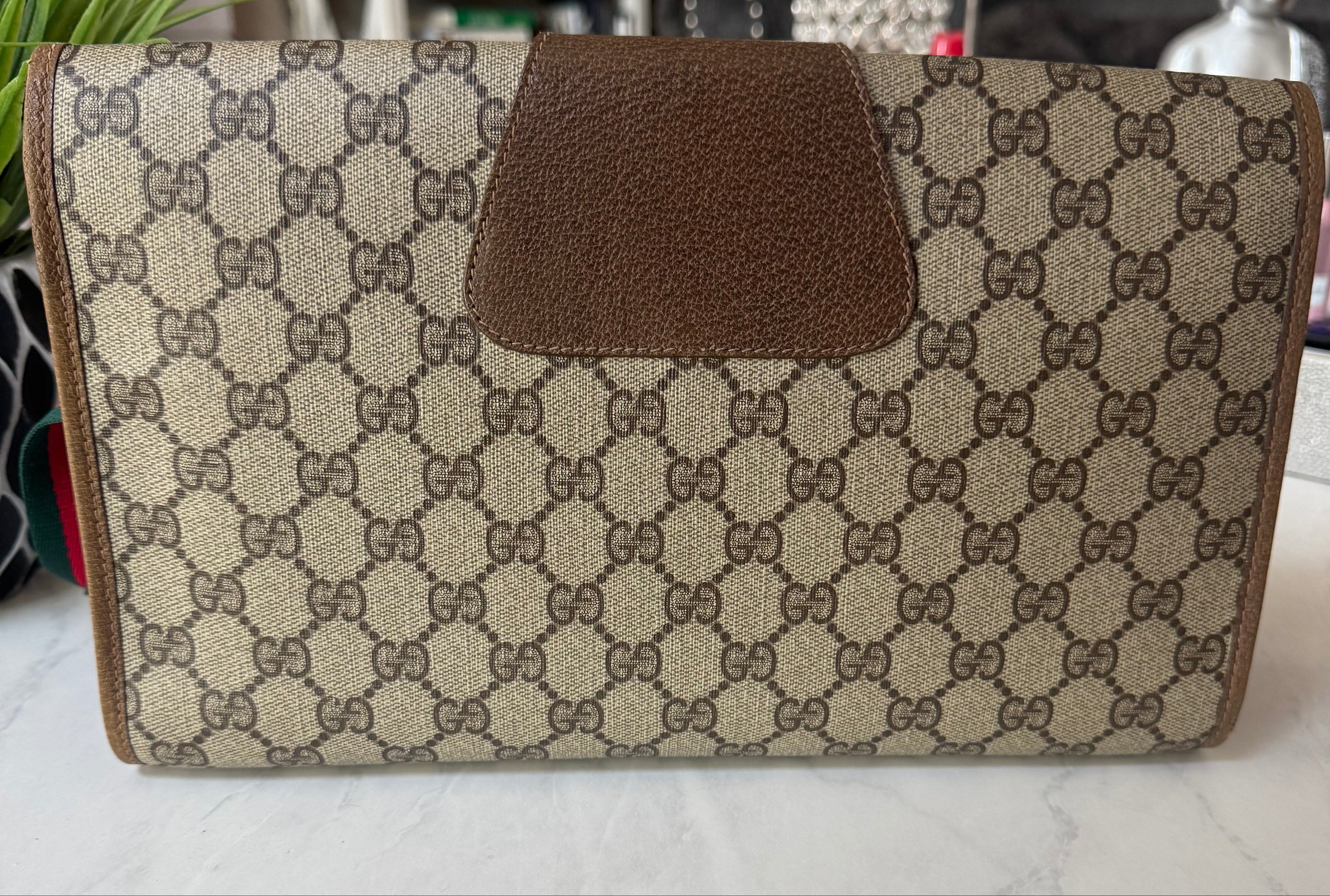 Gucci GG Monogram Supreme Ophidia Clutch