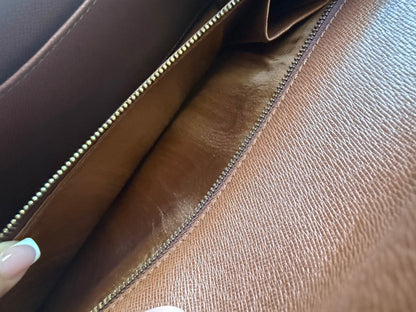 Preloved Louis Vuitton Dame Clutch GM w/ added strap
