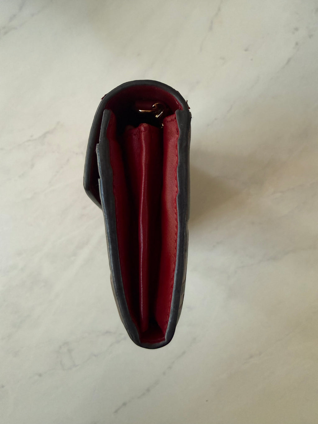 F Is Fendi Leather Wallet On Chain