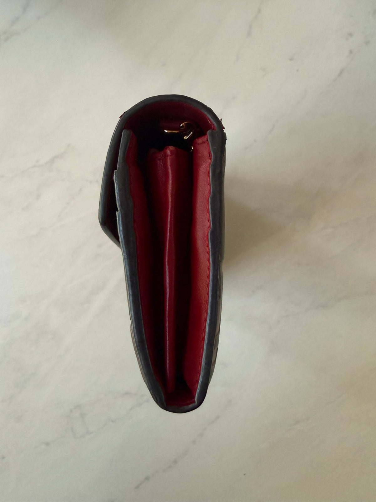 F Is Fendi Leather Wallet On Chain
