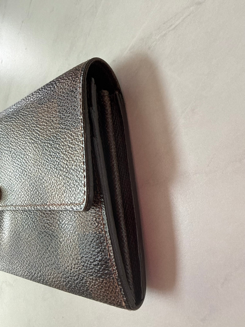 Louis Vuitton Ebene Sarah Wallet