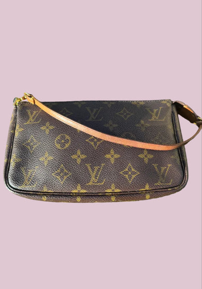 Preloved Louis Vuitton Monogram Pochette