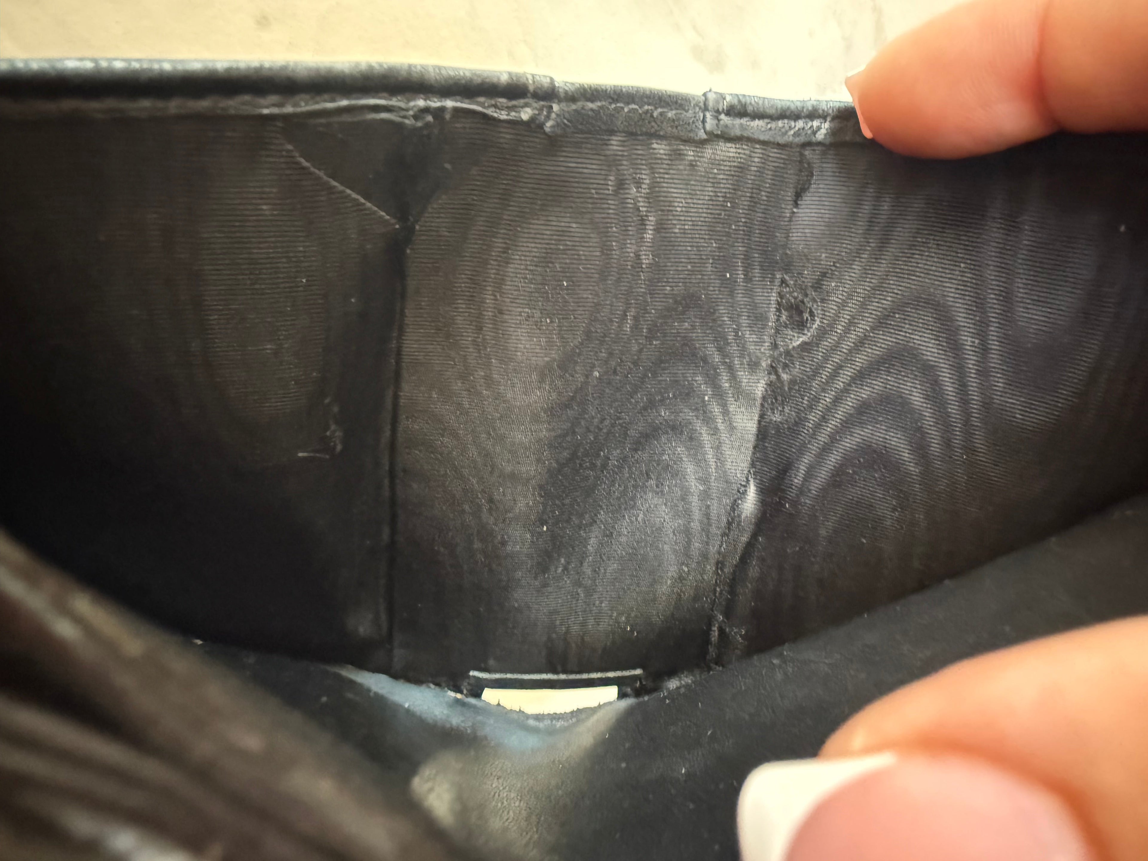 Preloved Chanel Calfskin Bifold Wallet