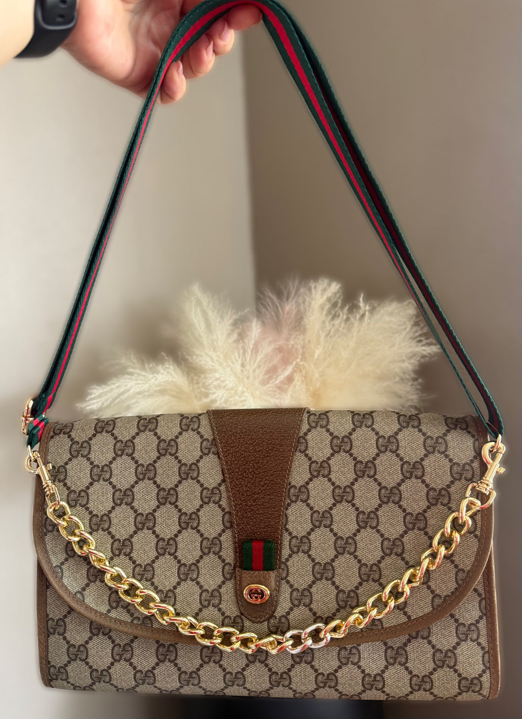 Gucci GG Monogram Supreme Ophidia Clutch