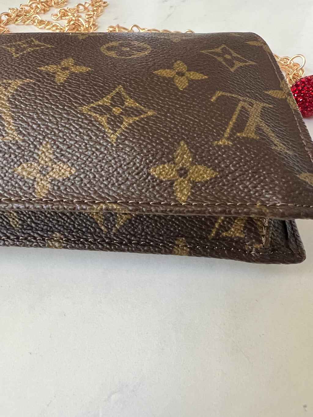Louis Vuitton Rabat 23 Clutch