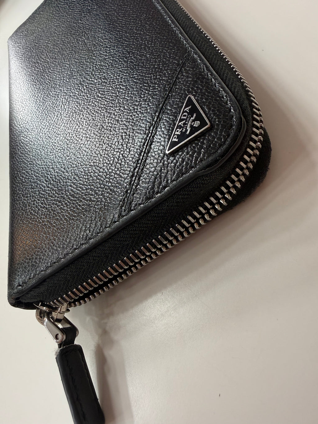 Black Leather Prada Silver HW Zippy Wallet