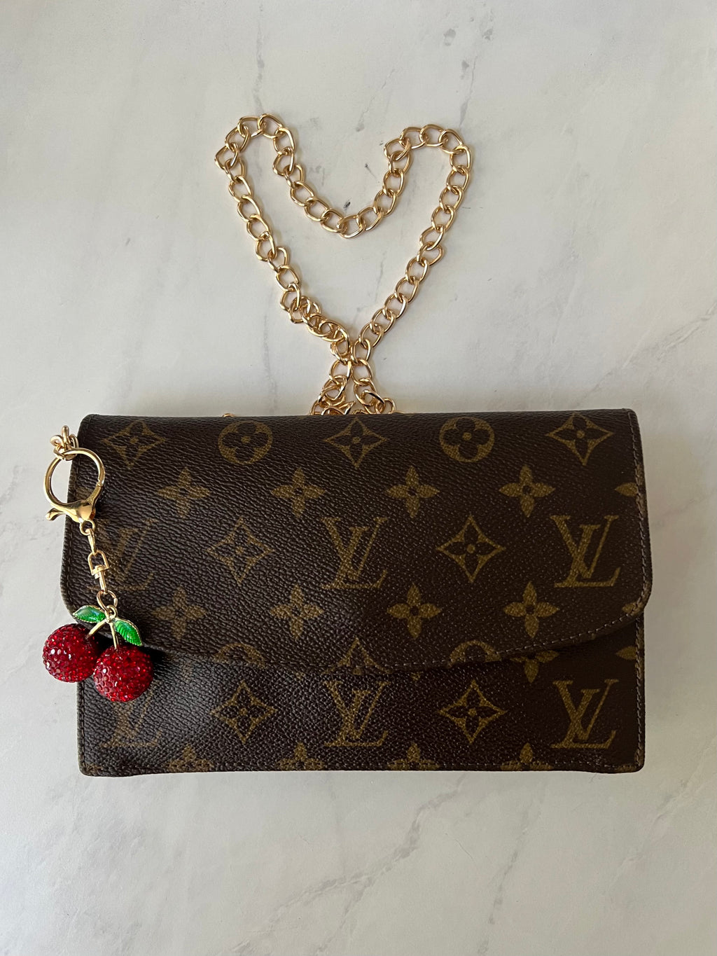 Louis Vuitton Rabat 23 Clutch