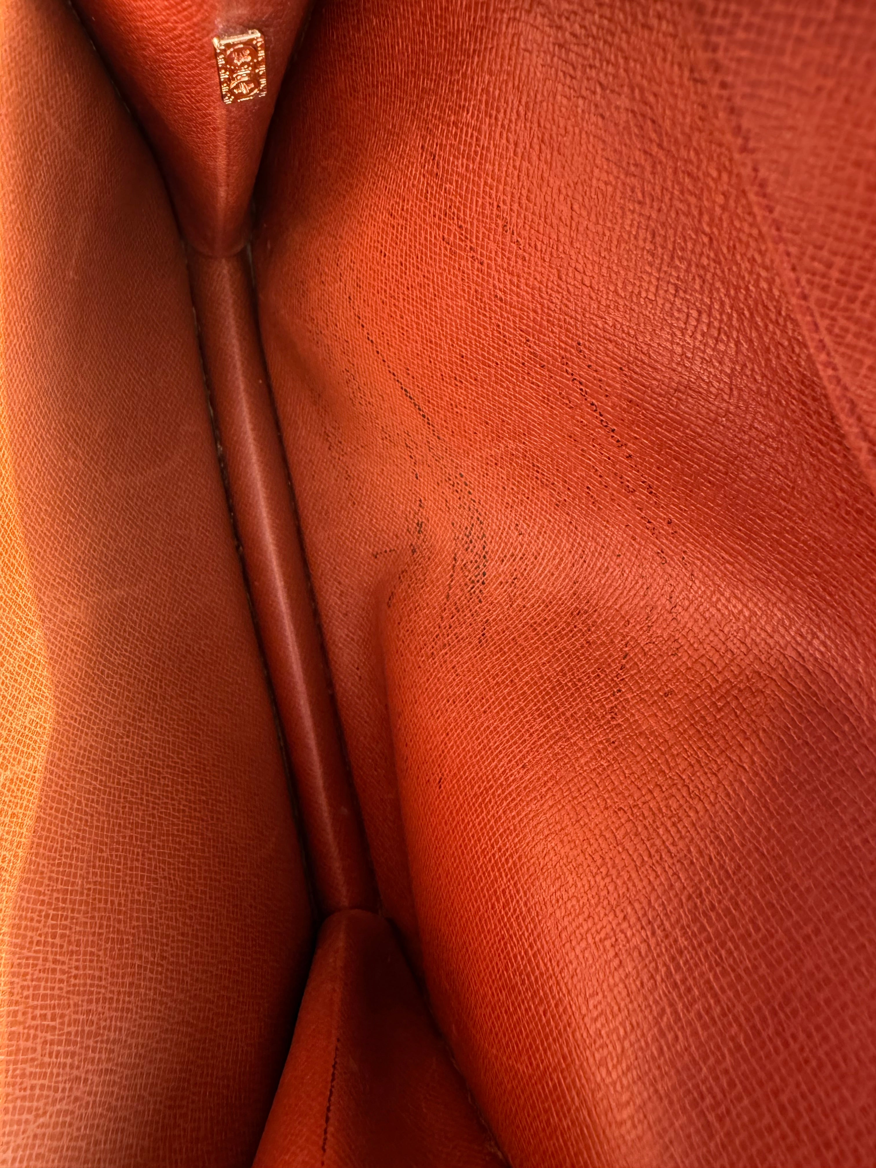 Louis Vuitton Rabat 23 Clutch