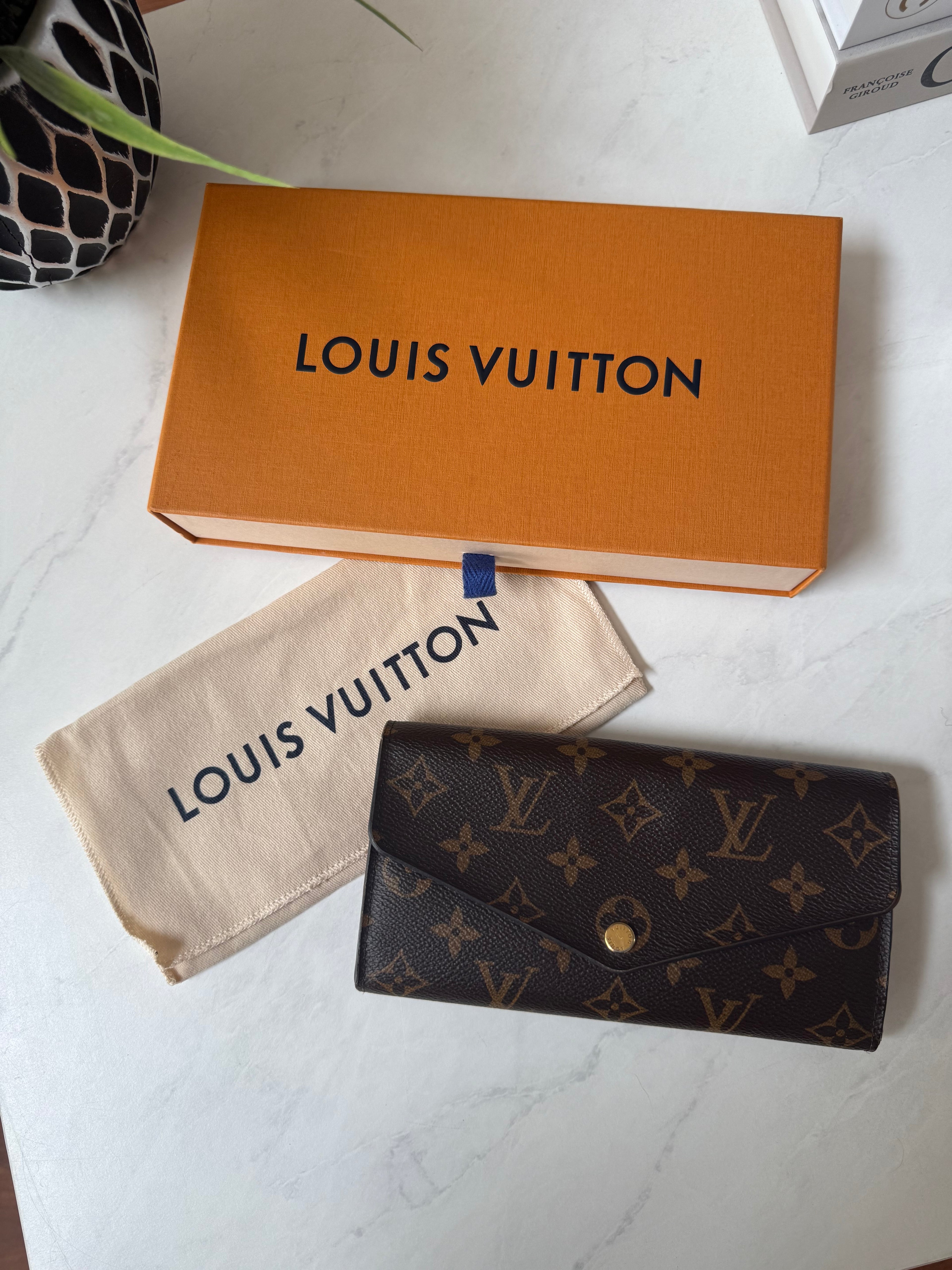Louis Vuitton Sarah Wallet (Fuchsia)
