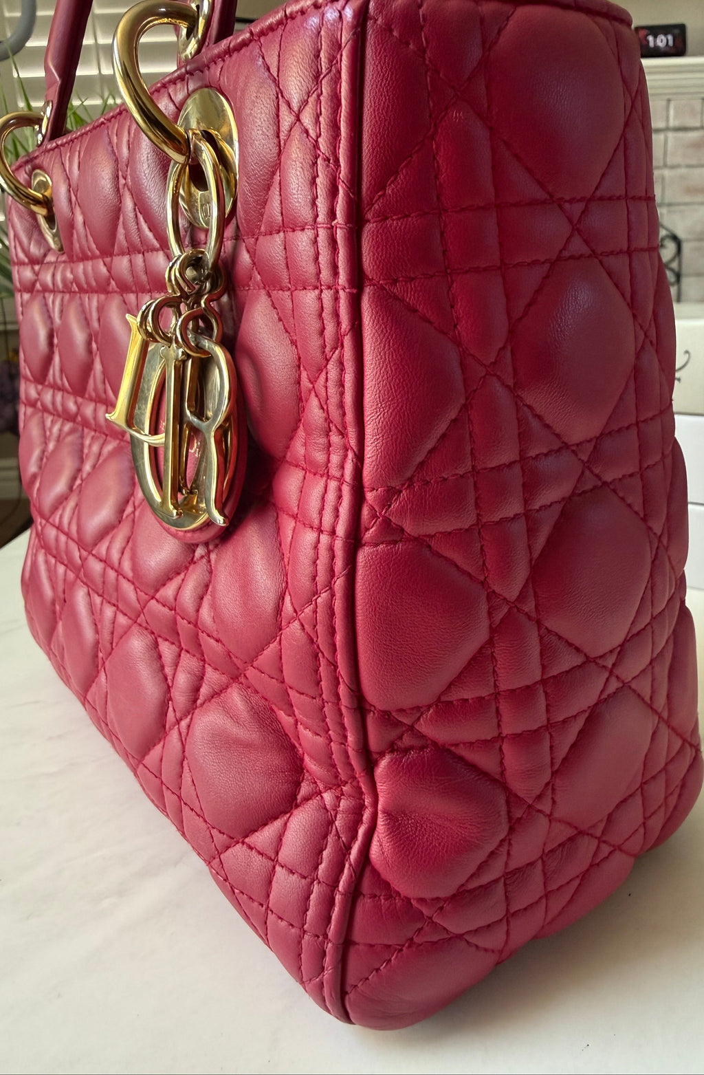 Preloved Christian Dior Lambskin Cannage Medium Lady Dior Fuchsia