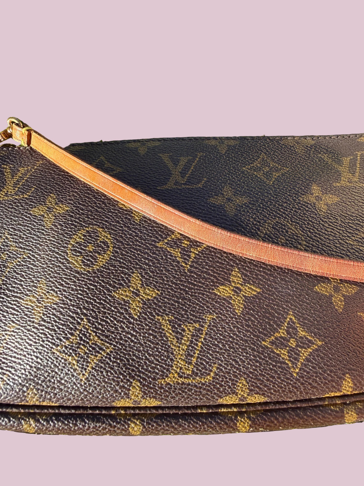 Preloved Louis Vuitton Monogram Pochette
