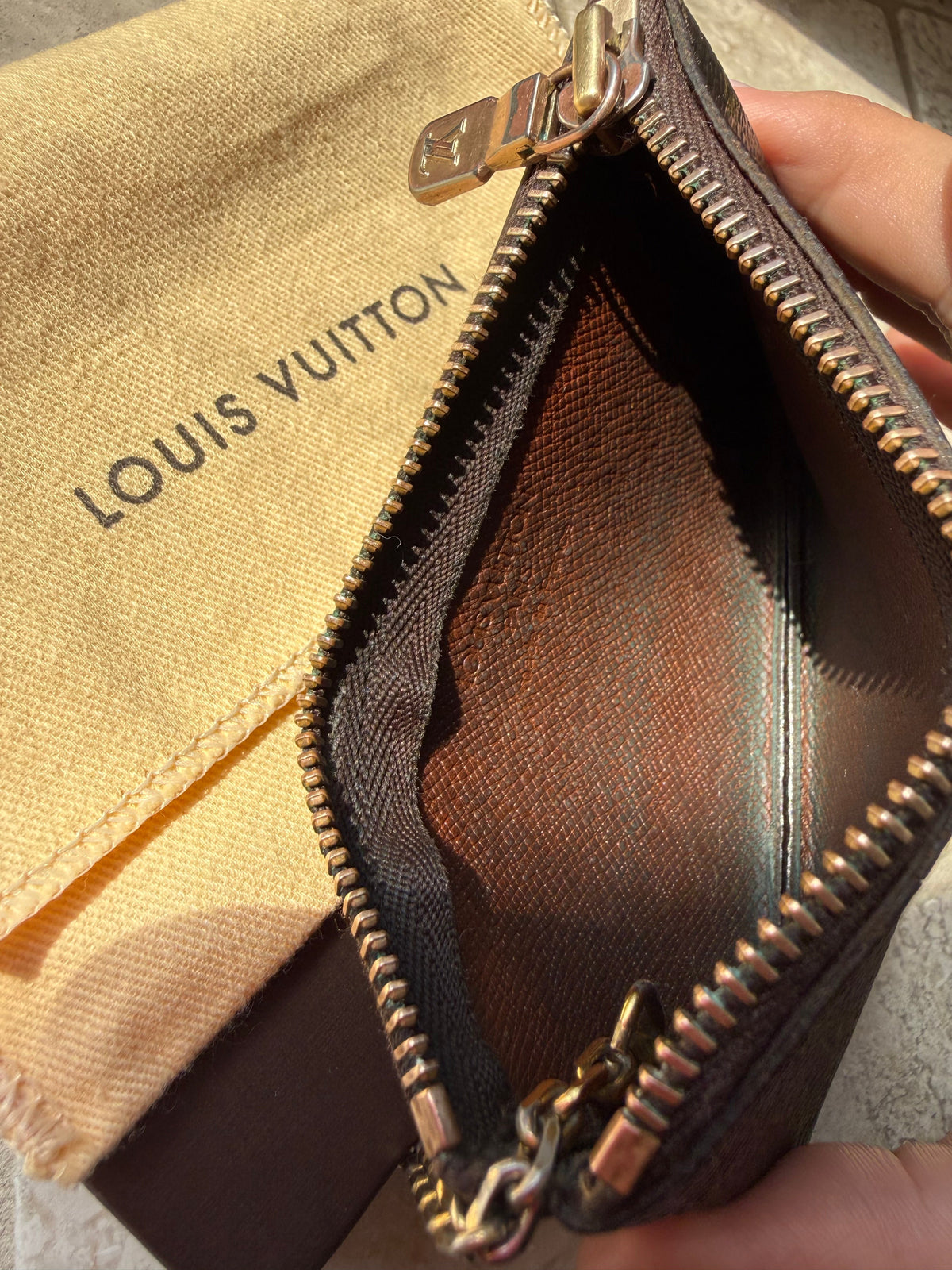 Preloved Louis Vuitton Monogram Cles Key Pouch