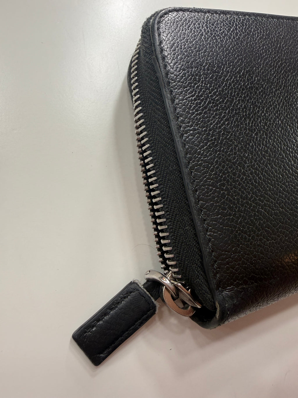 Black Leather Prada Silver HW Zippy Wallet
