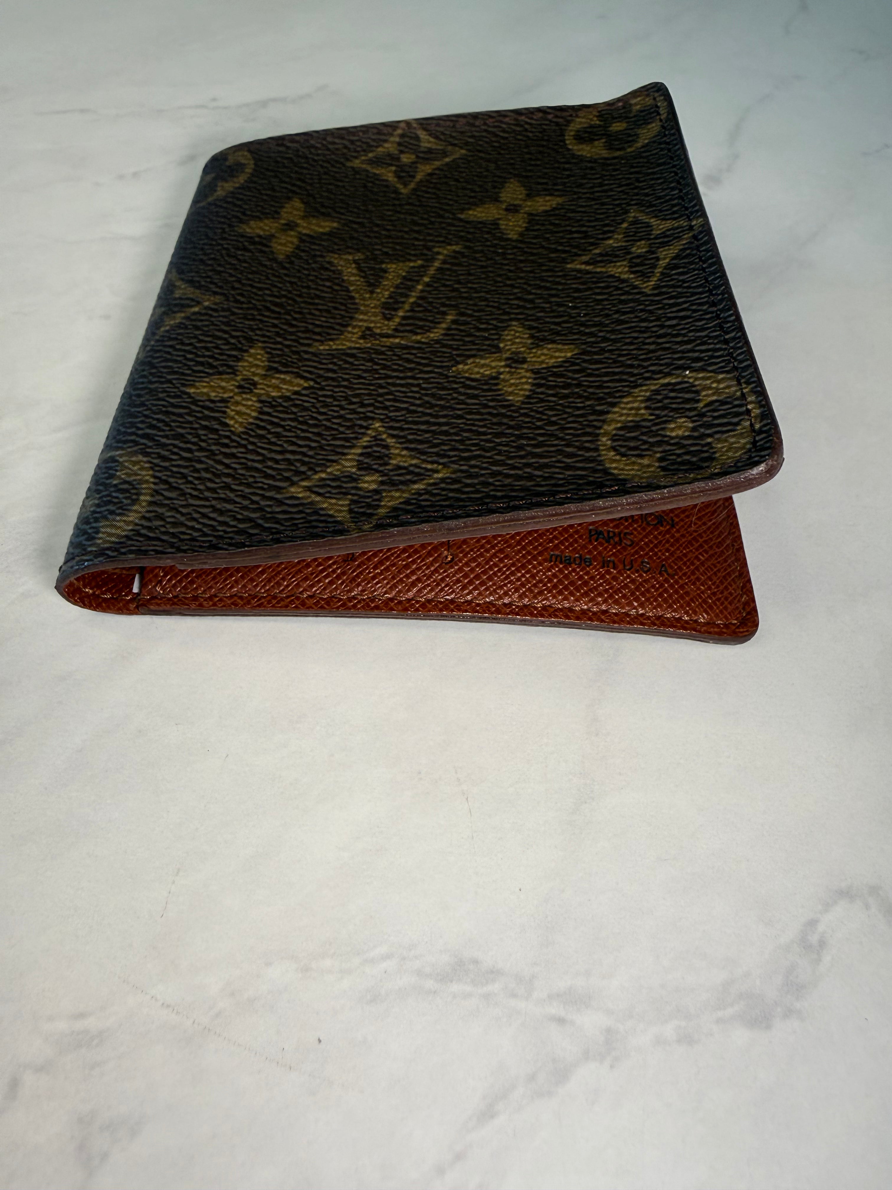 Louis Vuitton Monogram Mens Wallet