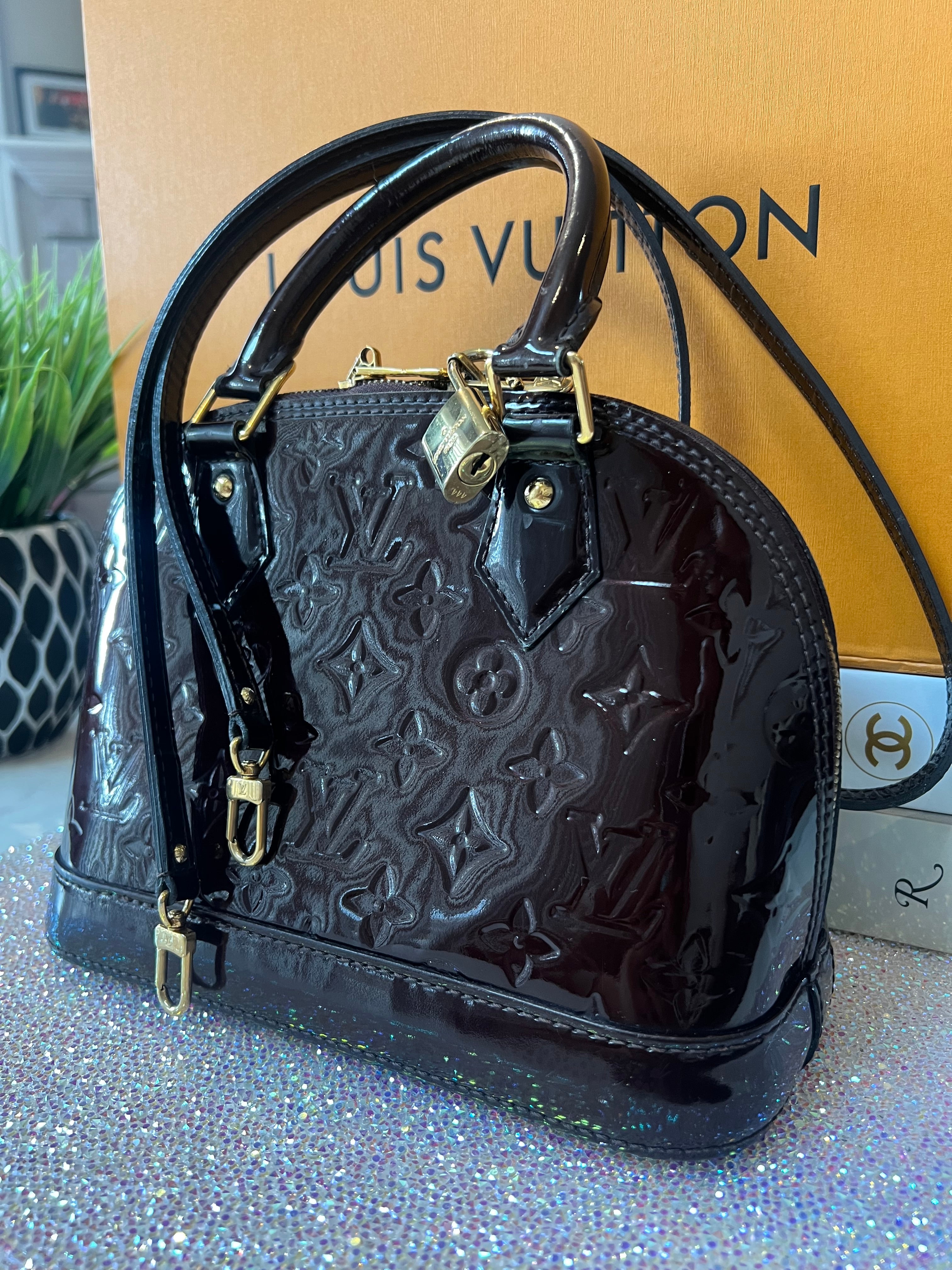 Louis Vuitton Vernis BB Alma Amarante