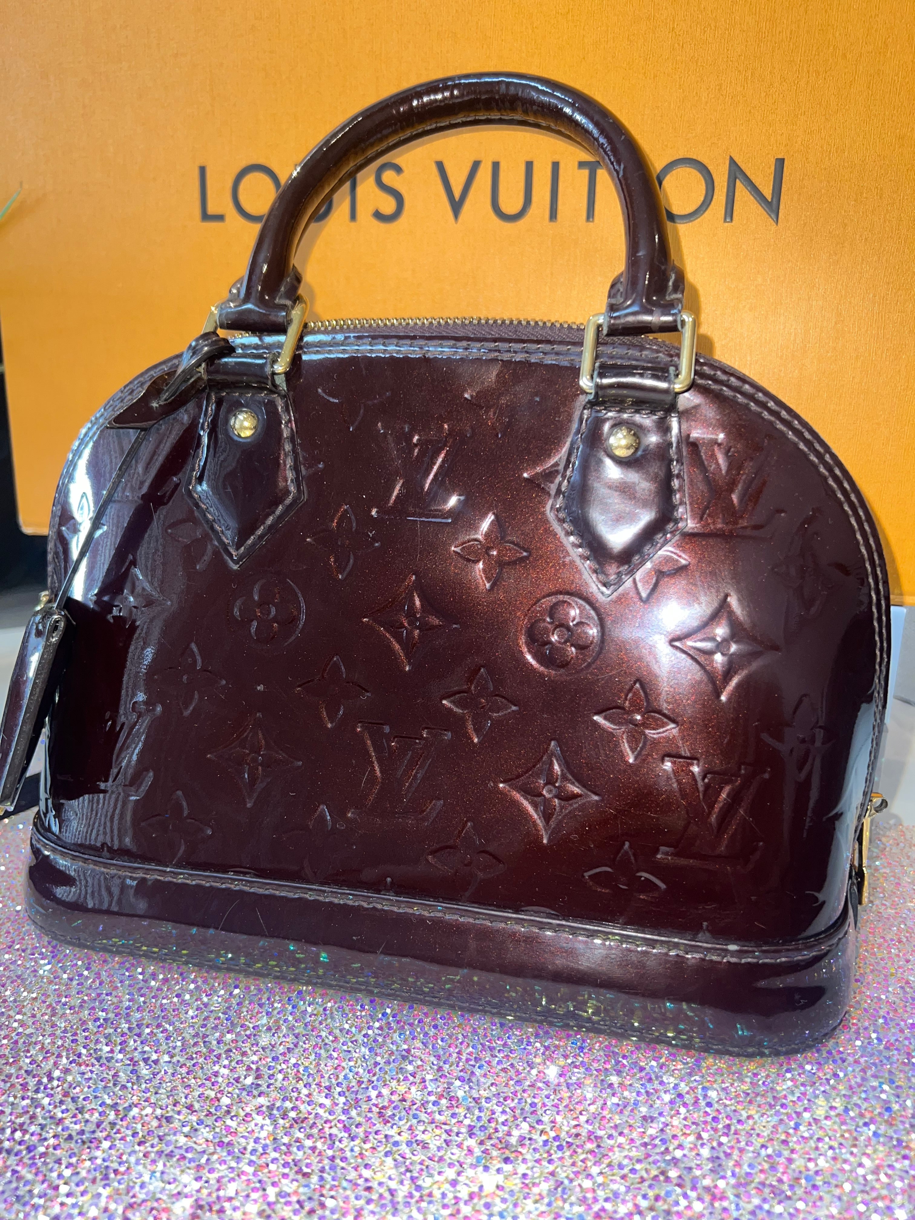 Louis Vuitton Vernis BB Alma Amarante