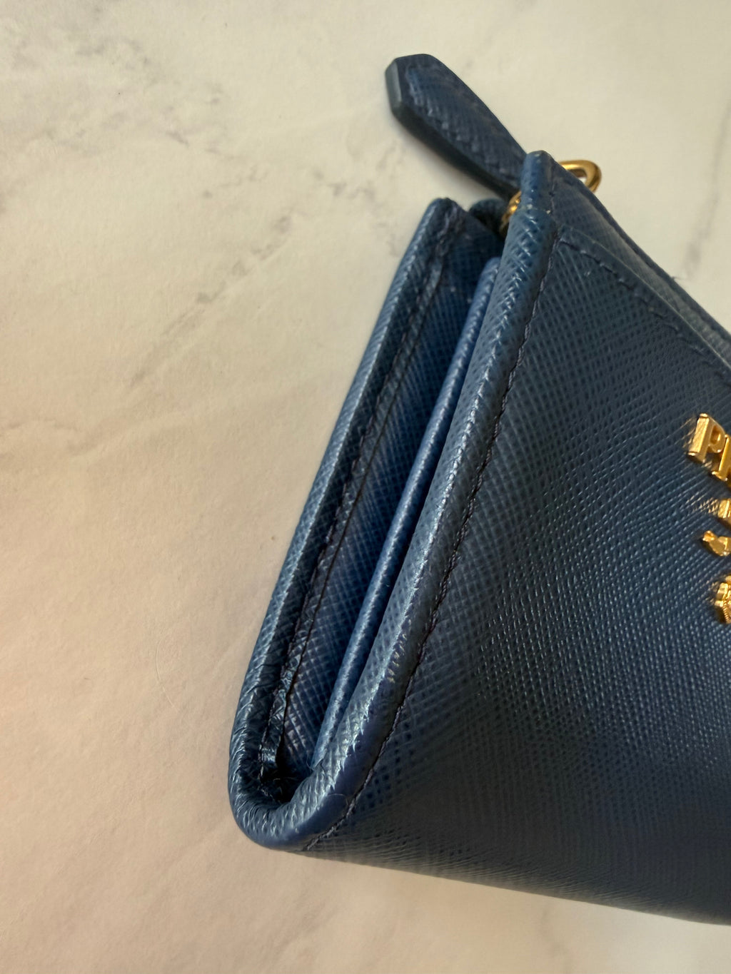 Blue Prada Zippy Wallet- Fullset