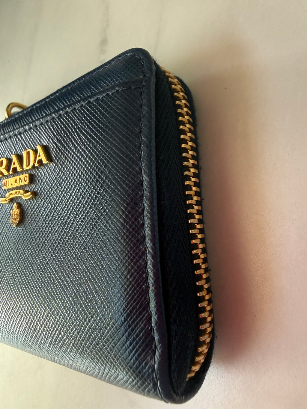 Blue Prada Zippy Wallet- Fullset