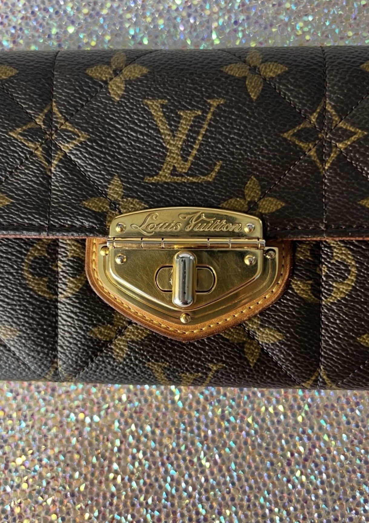 Louis Vuitton Monogram Etoile Sarah Wallet