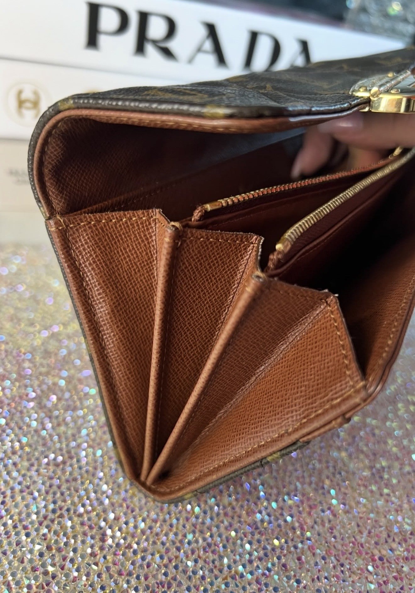 Louis Vuitton Monogram Etoile Sarah Wallet