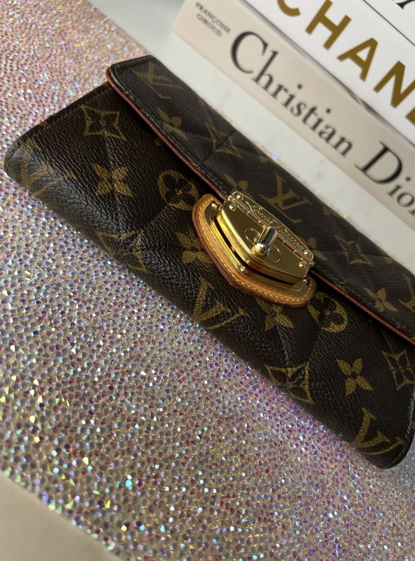 Louis Vuitton Monogram Etoile Sarah Wallet